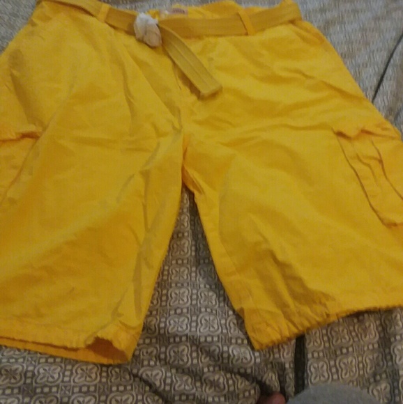 Shorts - Picture 2 of 4